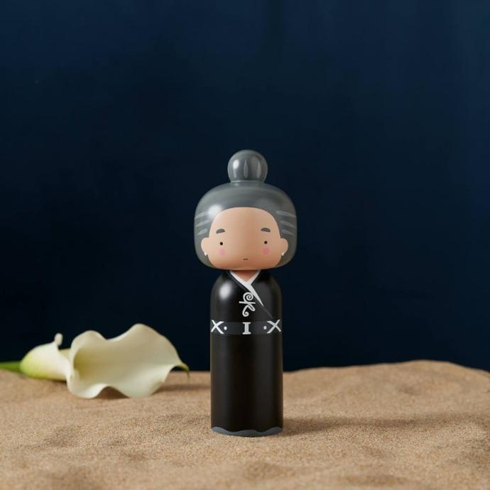 KOKESHI DOLLS